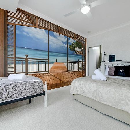 Coral Inn Boutique Resort Yeppoon Bagian luar foto