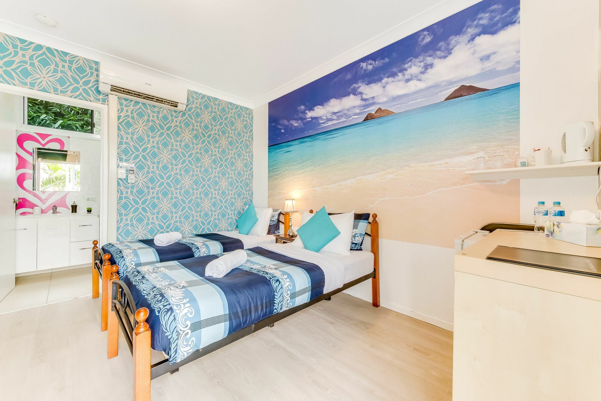 Coral Inn Boutique Resort Yeppoon Bagian luar foto