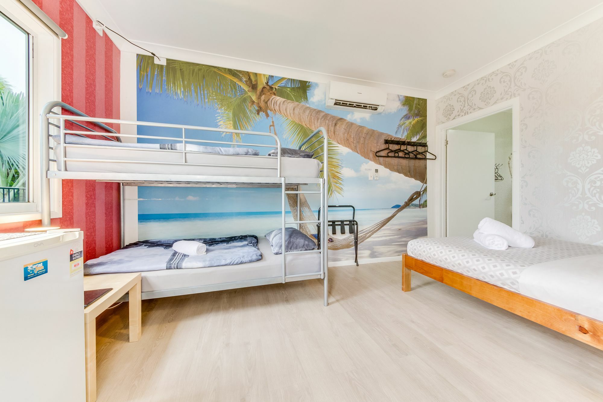 Coral Inn Boutique Resort Yeppoon Bagian luar foto